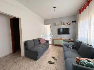 Casa · 300m² · 3 Quartos · 6 Vagas · Casa residencial com 3 quartos sendo 1 suíte disponível para venda no Bairro Pampulha em Uberlândia 
