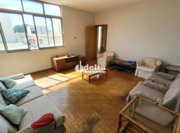 Apartamento · 172m² · 4 Quartos · Apartamento com 4 quartos sendo 3 suítes disponível para venda no bairro Centro em Uberlândia-MG