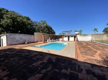 Casa · 5108m² · 3 Quartos · 4 Vagas · Casa residencial com 3 quartos sendo 1 suíte disponível para venda no bairro Mansões Aeroporto em Ub