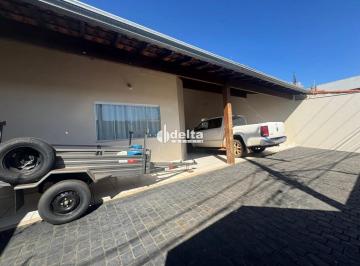 Casa · 180m² · 3 Quartos · 4 Vagas · Casa Bairro Santa monica - otima localizaçao