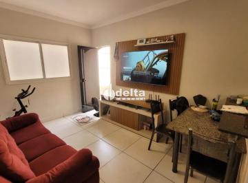 Casa · 50m² · 2 Quartos · 1 Vaga · Casa com 2 quartos disponível para venda no bairro Jardim Europa em Uberlândia-MG