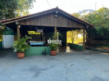 Rural · 60m² · 2 Quartos · 2 Vagas · Chácara disponível para venda na zona Rural de Uberlândia-MG.