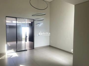 Casa · 250m² · 3 Quartos · 3 Vagas · Casa com 3 quartos sendo suíte disponível para venda no bairro Cidade Jardim em Uberlândia-MG