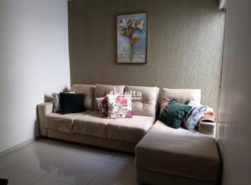 Casa · 250m² · 3 Quartos · 3 Vagas · Casa com 3 quartos sendo 1 suíte disponível para venda no bairro Pacaembu em Uberlândia-MG