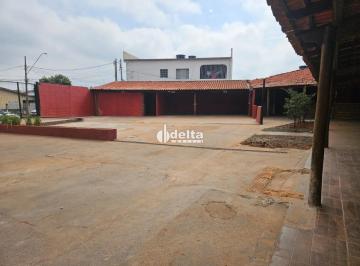 Comercial · 536m² · Casa comercial disponível para venda no bairro Tibery em Uberlândia-MG