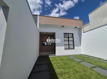 Comercial · 150m² · 3 Quartos · 2 Vagas · Casa com 3 quartos disponível para venda no bairro Novo Mundo em Uberlândia-MG
