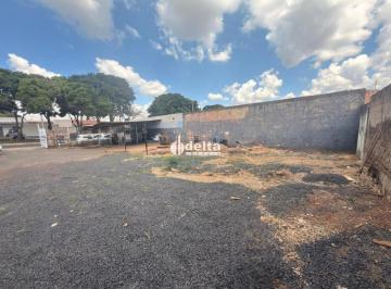 Terreno · 300m² · Terreno disponível para venda no bairro Granada em Uberlândia-MG.