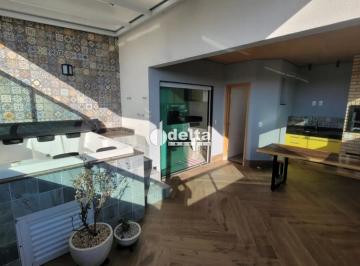 Apartamento · 186m² · 4 Quartos · 2 Vagas · Apartamento com 4 quartos sendo 2 suíte disponível para venda no bairro Granada em Uberlândia-MG