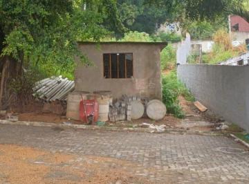 Casa de 1 quarto, Rio de Janeiro · Proximo ao centro de Campo Grande| Casa Faltando acabamentos, aceito carro e moto.