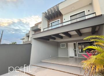 Foto 01 · Imperdível Casa à Venda em Joinville-SC, Bairro Costa e Silva: 3 Quartos, 1 Suíte, 2 Salas, 3 Banhei