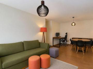 Apartamento de 3 quartos, Curitiba · Apartamento reformado com 3 quartos e suíte no Seminário