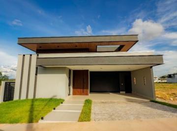 Foto 01 · Casa de luxo em condomínio à venda em Cuiabá-MT, Jardim Ubirajara: 3 quartos, 3 suítes, 2 salas, 4 b