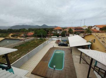 2c5764f266a54d72e6ec5e314cacf6e90c82ebcd · Casa à venda, 220 m² por R$ 900.000,00 - Cordeirinho - Maricá/RJ
