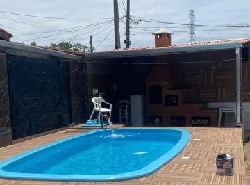 Casa de 3 quartos, Itanhaém · Casa para Venda, Itanhaém / SP. Possui 03 dormitórios e piscina
