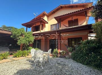 Foto 01 · Lindo sobrado com 5 suítes e varanda com espaço gourmet, na praia do Lázaro em Ubatuba!