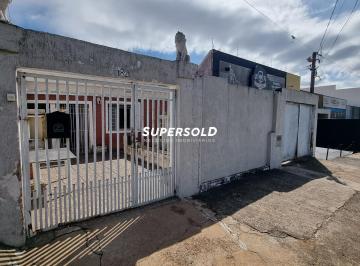 Casa · 130m² · 3 Quartos · 2 Vagas · Casa à venda, Excelente Ponto comercial no Nova Europa em Campinas/SP