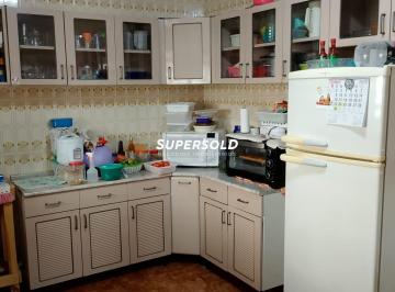 Casa · 139m² · 3 Quartos · 4 Vagas · Casa Térrea à Venda 293m² - Jardim das Bandeiras - Campinas/SP.