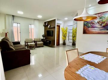 Casa de 4 quartos, Vicente Pires · Rua 10A Condômino Premier Estilo Americano