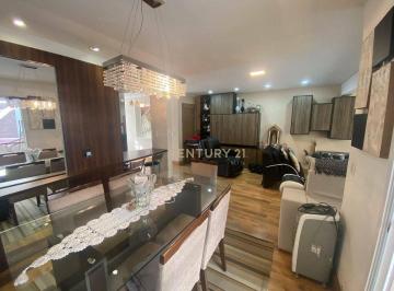 21752aba94cf119651d2670d63f3e323275c8df9 · Casa com 3 dormitórios à venda, 171 m² por R$ 1.320.000,00 - Villa Campolim - Sorocaba/SP
