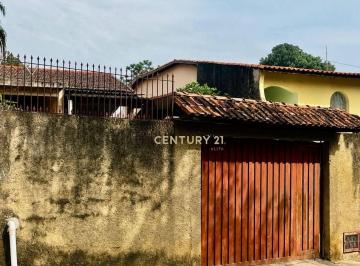 dbeb45801295f595028582b5f41677692bf6a5b1 · Terreno de 715 m2 com 3 casas