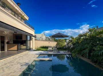 Casa · 332m² · 3 Quartos · 4 Vagas · Casa à venda e para alugar no Alphaville Dom Pedro 3, com 3 suítes, com 332 m², em Campinas SP