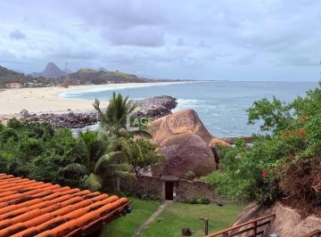 Casa · 180m² · 3 Quartos · Casa Linear em Condomínio com Acesso a Praia