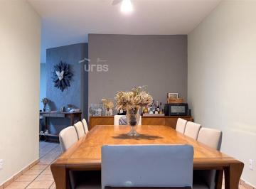 Casa · 347m² · 3 Quartos · 4 Vagas · Casa Alto Padrão no Jardim América | 3 Suítes + 4 Vagas | Segurança na Rua