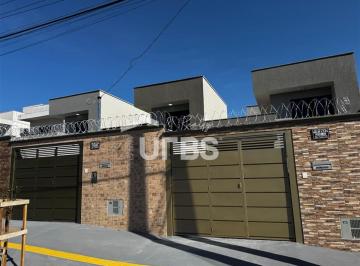 Casa · 78m² · 2 Quartos · 2 Vagas · Casa à venda no Jardim Presidente, Goiânia – 2 quartos, suíte, garagem para 2 carros