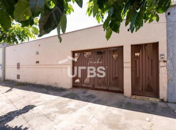 Casa · 250m² · 6 Quartos · Casa de Rua - Casa 6 quartos, sendo 3 suítes