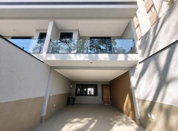 Casa · 200m² · 3 Quartos · 4 Vagas · SOBRADO NOVO COM FINO ACABAMENTO E EXCELENTE LOCALIZAÇÃO * AGENDE SUA VISITA.