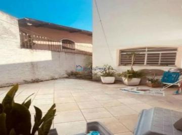 Casa · 160m² · 4 Quartos · 2 Vagas · Sobrado com Potencial de Reforma em Localização Privilegiada no Jardim da Saúde