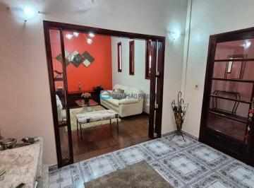 Casa · 320m² · 4 Quartos · 2 Vagas · Casa com 04 quartos na região da Vila Império.