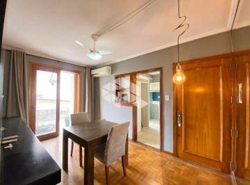 Apartamento · 62m² · 2 Quartos · Apartamento reformado e semimobiliado à venda com 02 dormitórios na rua Eudoro Berlink no bairro Aux