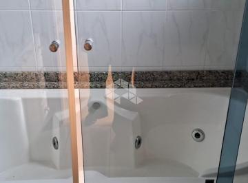 vista banheria · Casa em condomínio 3 QUARTOS COM SUÍTE na Avenida Eduardo Prado