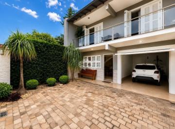 Casa · 140m² · 3 Quartos · 2 Vagas · CASA COM 140m² NO CENTRO DE ESTÂNCIA VELHA