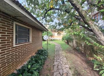 Casa · 213m² · 1 Quarto · 3 Vagas · Casa com Terreno de 213m² na Azenha em Porto Alegre