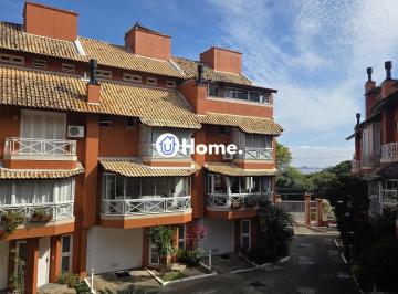 Casa · 253m² · 4 Quartos · 2 Vagas · Excelente casa em condomínio fechado, com 252 m² de área privativa, com 4 dormit