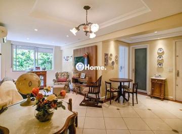 Apartamento · 78m² · 2 Quartos · 1 Vaga · Apartamento à venda no bairro Menino Deus. Localizado em frente ao Parque Marinh