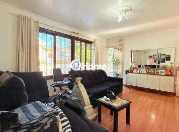 Casa · 183m² · 4 Quartos · 3 Vagas · Casa com 4 quartos, vaga coberta, piscina e pátio no bairro Cristo Redentor