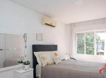 Apartamento · 75m² · 2 Quartos · Apartamento com sacada, Bairro Santana, Porto Alegre/RS