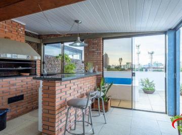 Apartamento · 205m² · 3 Quartos · 2 Vagas · Cobertura com Piscina e Churrasqueira no Petrópolis – 205m² Privativos