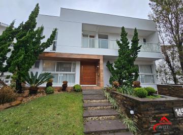 Casa · 569m² · 4 Quartos · 6 Vagas · Casa mobiliada e decorada em Condomínio fechado