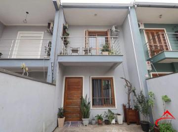 Casa · 83m² · 2 Quartos · 2 Vagas · Casa de 2 quartos e 2 vagas de garagem no bairro São José Canoas.