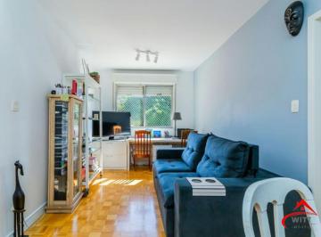 Apartamento · 75m² · 3 Quartos · 1 Vaga · Apartamento de 3 dormitorios à venda em Higienópolis, Porto Alegre.