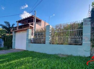 Casa · 174m² · 3 Quartos · 3 Vagas · Casa sobrado no bairro Cristal de 3 domitórios e 3 vagas