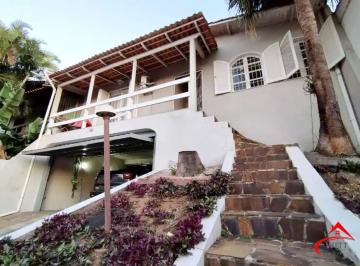 Casa · 182m² · 3 Quartos · 2 Vagas · Sobrado com suíte, piscina e espaço gourmet no Jardim Sabará