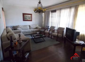 Casa · 211m² · 3 Quartos · 4 Vagas · Casa com 3 dormitórios, pátio e área gourmet