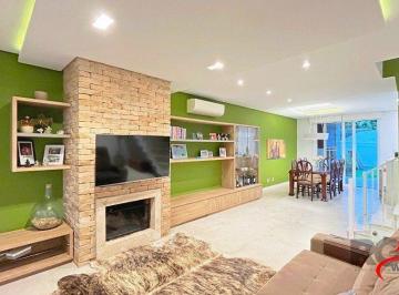 Casa · 228m² · 3 Quartos · 2 Vagas · Ótima Casa a venda no bairro Espírito Santo com 3 suítes mobiliada por: R$900.00