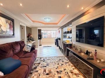 Apartamento · 148m² · 3 Quartos · 2 Vagas · Apartamento de 3 dormitórios, elevador e 2 vagas de garagem em Canoas.