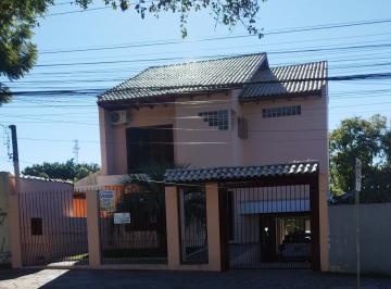 Fachada · Casa de 4 dormitórios com 250 m² de área privativa